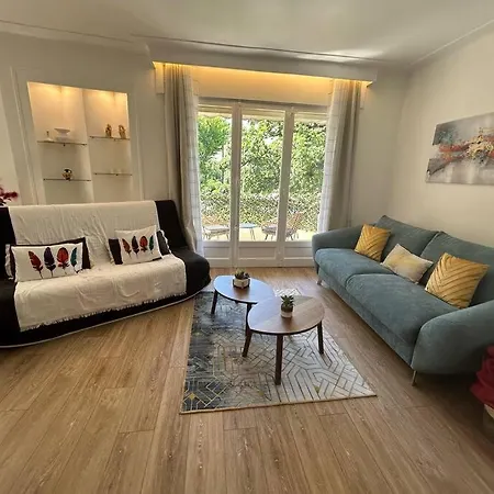 : Renove Proche Apartment *